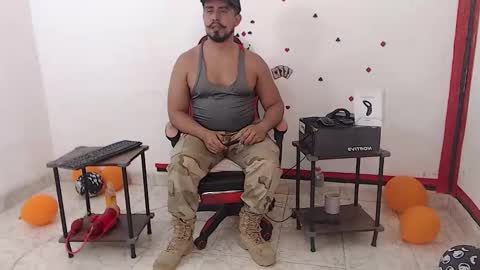 Snapshot of kalethbigdick88 chatting on November 2025 05:03:02 PM Kaleth online show from November 2025 05:03:02 PM