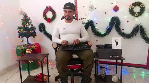 Snapshot of kalethbigdick88 chatting on December 2025 08:07:02 PM Kaleth online show from December 2025 08:07:02 PM