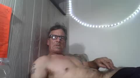 kalifornia91666 online show from December 2025 11:22:01 PM