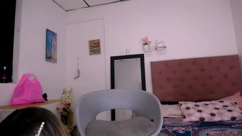 Kalliste online show from December 2025 03:23:01 AM