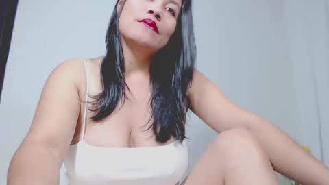 Hannah online show from January 2025 04:49:02 AM