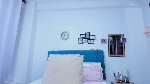 Kamilalopez online show from March 2026 09:21:01 PM