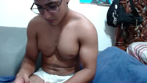 kamenov00 online show from February 2025 12:38:02 AM