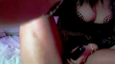 Snapshot of kamila_french chatting on January 2025 10:06:01 PM Kamila online show from January 2025 10:06:01 PM