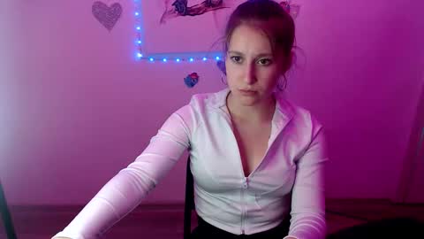 kamilla_love_ online show from September 2025 12:40:01 PM