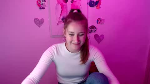 kamilla_love_ online show from September 2025 01:15:02 PM