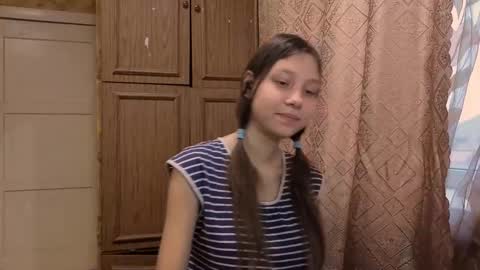 Mari  Simmons online show from October 2025 03:09:01 AM