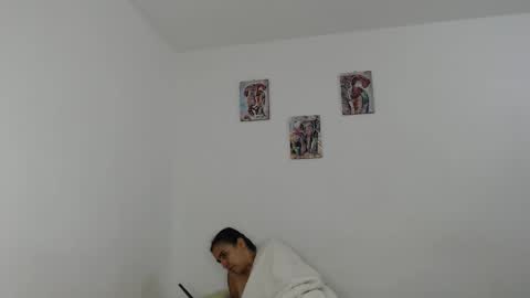 Snapshot of kammy_cami chatting on December 2025 08:58:02 PM kammy y camila online show from December 2025 08:58:02 PM