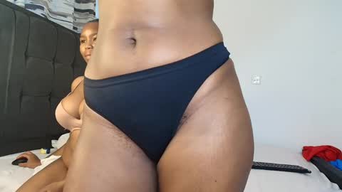 kandy_sweetss online show from May 2026 12:32:02 PM
