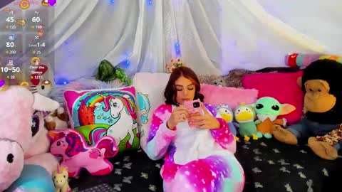 hello  Im Danni online show from November 2025 01:51:01 PM