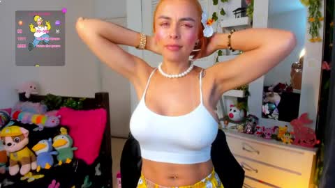 Snapshot of kandygirl_023 chatting on April 2026 06:10:01 PM hello Im Danni online show from April 2026 06:10:01 PM