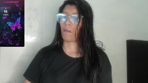 Snapshot of kanroji_mitsuri_11 chatting on December 2024 10:51:01 PM Sanctuary online show from December 2024 10:51:01 PM