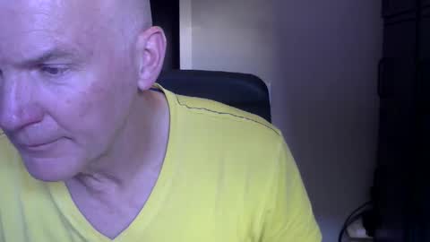 Robbie online show from April 2026 06:27:01 PM