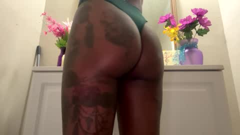 Snapshot of karamelkandy69 chatting on January 2025 09:17:01 AM Karamelkandy69 online show from January 2025 09:17:01 AM