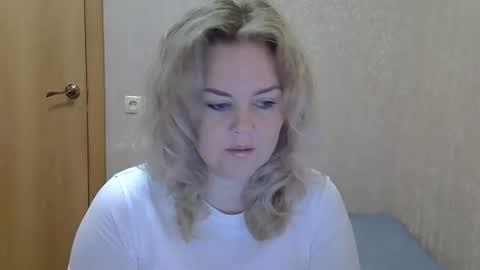 karennelsonx online show from October 2025 01:12:02 PM