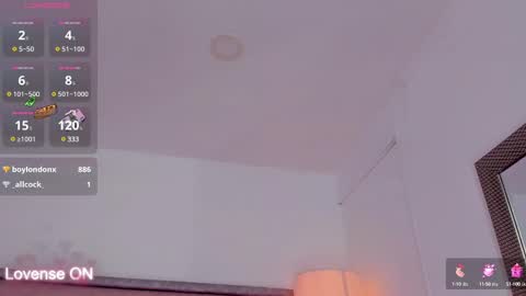 Karen online show from February 2025 08:24:01 PM