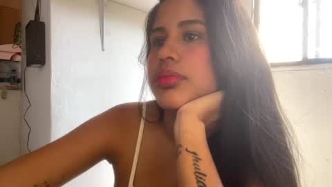 Snapshot of kariina_candy chatting on June 2026 02:20:02 PM kariina candy and fox online show from June 2026 02:20:02 PM
