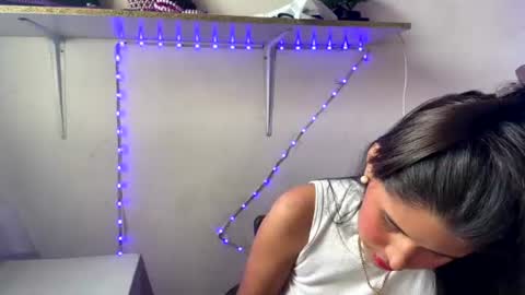 Snapshot of kariina_candy chatting on July 2026 02:13:02 PM kariina candy and fox online show from July 2026 02:13:02 PM