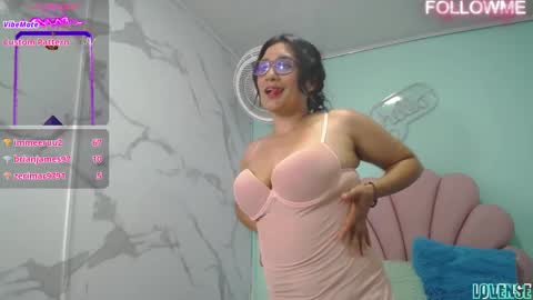 Snapshot of karime_sexygirl chatting on January 2025 08:37:02 PM Karime online show from January 2025 08:37:02 PM