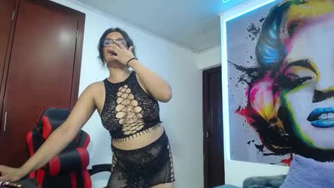 Snapshot of karime_sexygirl chatting on January 2025 10:34:01 PM Karime online show from January 2025 10:34:01 PM