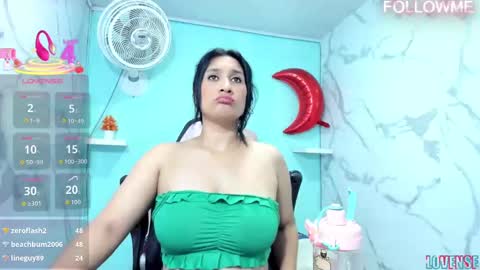 Snapshot of karime_sexygirl chatting on October 2025 11:33:02 AM Karime online show from October 2025 11:33:02 AM