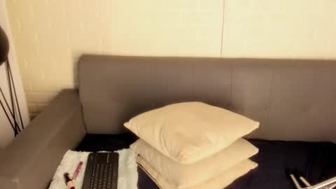 Kari online show from December 2025 11:25:02 AM