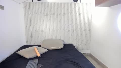 Snapshot of karinaaurora1 chatting on October 2025 04:53:02 PM karinaaurora1 online show from October 2025 04:53:02 PM