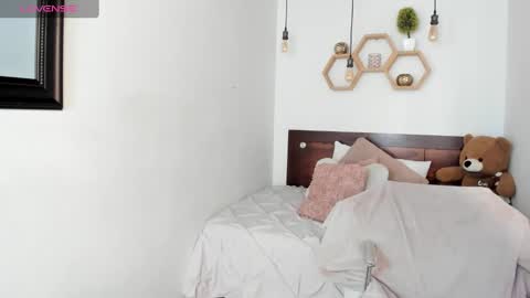 Karina online show from February 2025 06:12:01 PM