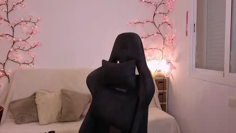 Karina online show from April 2026 06:57:02 PM