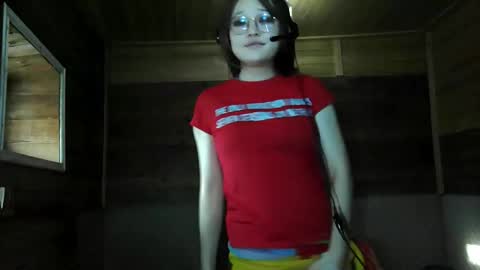 Elisa online show from November 2025 04:03:02 AM