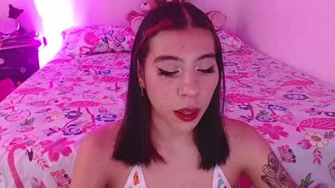 Snapshot of karla0524 chatting on September 2025 02:24:01 AM KARLA online show from September 2025 02:24:01 AM