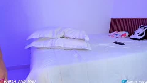 Snapshot of karla_and_mau chatting on December 2024 07:53:02 PM Karla  Mau online show from December 2024 07:53:02 PM