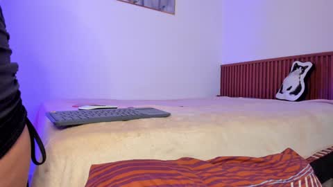 Snapshot of karla_and_mau chatting on January 2025 04:58:01 AM Karla  Mau online show from January 2025 04:58:01 AM