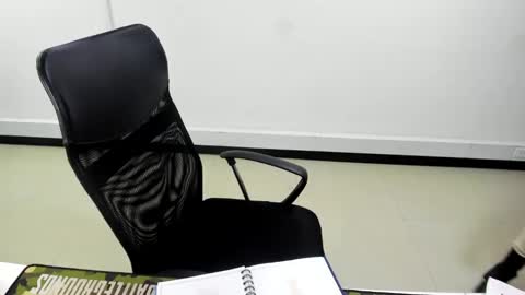 Snapshot of karla_cg chatting on March 2025 10:39:02 PM karla_cg online show from March 2025 10:39:02 PM