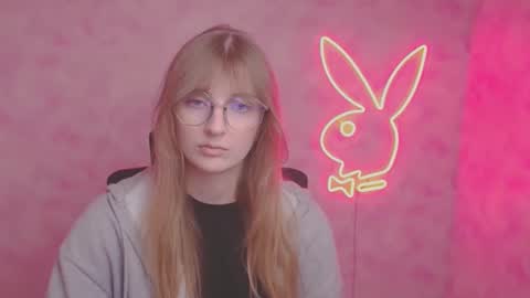 Karla online show from October 2025 12:25:01 PM