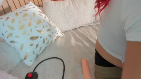 Snapshot of karla_gonzaless chatting on April 2026 10:58:01 AM Karla Gonzaless online show from April 2026 10:58:01 AM