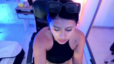 Snapshot of karla_gonzaless chatting on May 2026 06:37:02 PM Karla Gonzaless online show from May 2026 06:37:02 PM