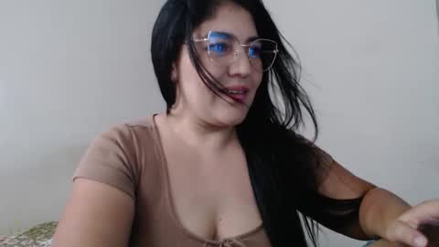 Snapshot of karla_sweet_18 chatting on May 2026 09:43:01 PM NEW online show from May 2026 09:43:01 PM