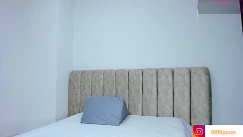 karolina  online show from December 2025 08:03:01 PM