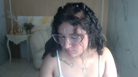 Snapshot of karlaa_s chatting on June 2026 03:07:02 AM Karla online show from June 2026 03:07:02 AM