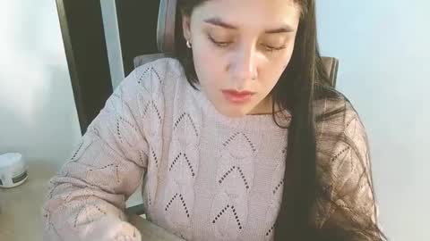 kloy online show from September 2025 03:24:02 PM