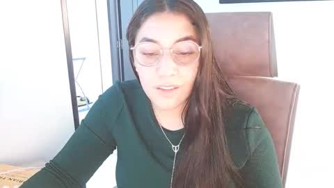 kloy online show from September 2025 03:48:01 PM