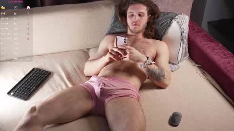 Karlos and Louis online show from February 2026 04:13:02 AM