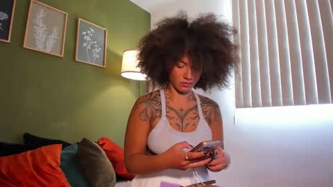 Karlye online show from November 2025 05:13:01 PM