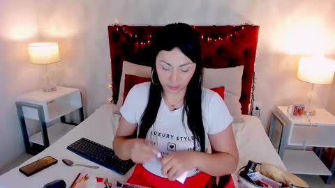 Karly Print online show from January 2025 01:05:01 PM