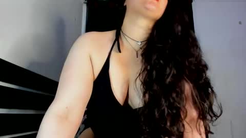 Snapshot of karol_hot_sex chatting on January 2025 10:48:02 AM Karol online show from January 2025 10:48:02 AM