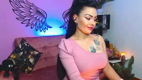 Snapshot of karol_kennedy chatting on March 2025 06:13:02 AM Karol Kenedy online show from March 2025 06:13:02 AM