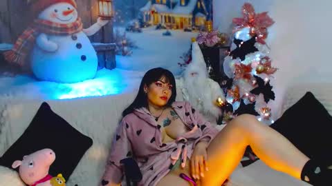 Snapshot of karol_kennedy chatting on December 2025 07:06:02 AM Karol Kenedy online show from December 2025 07:06:02 AM