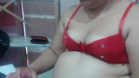 karolbb21 online show from March 2026 01:45:01 PM