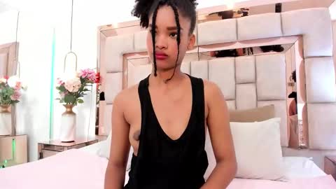 Snapshot of karolebonyy chatting on November 2025 01:18:02 PM Karol online show from November 2025 01:18:02 PM